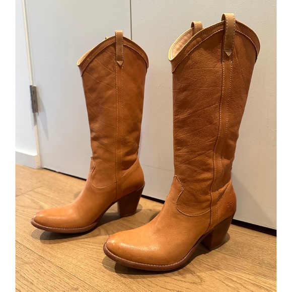 FRYE AND CO. Boots - Picture 4 of 5